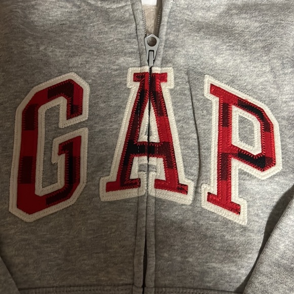 !!!! 1/$14  or all 3/$35 !!!!! Gap sweat jacket - Picture 2 of 4
